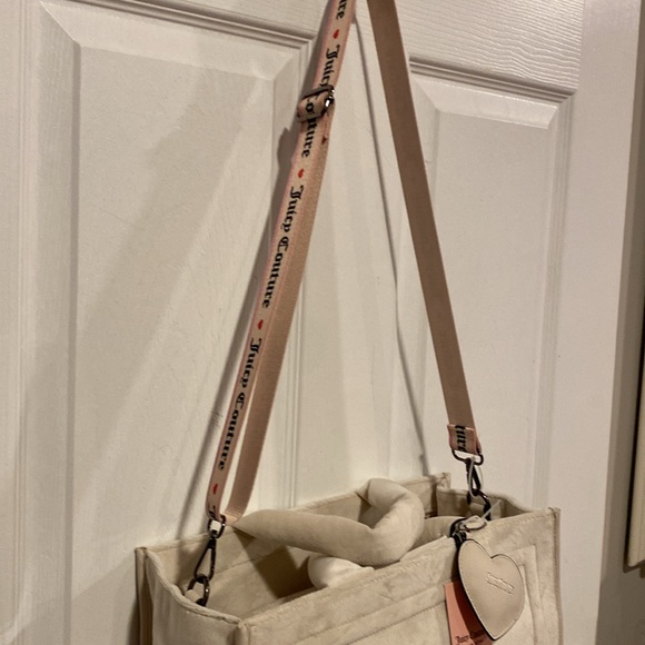 BNWT JUICY COUTURE Extra Spender Large Tote in Angel White - Picture 7 of 8